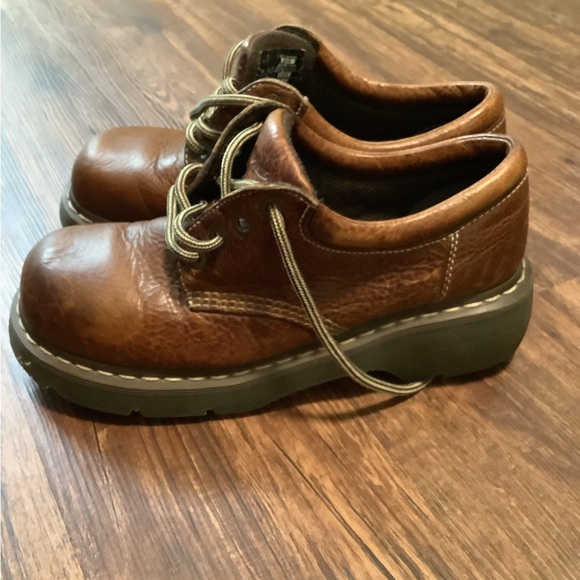 Dr. Martens Shoes - Dr.Martens vtg Y2K retro 90 chunky women’s 9 men 8 low top brown derby shoes